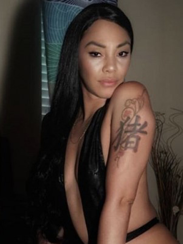 Thai is a beautiful female stripper based in Las Vegas